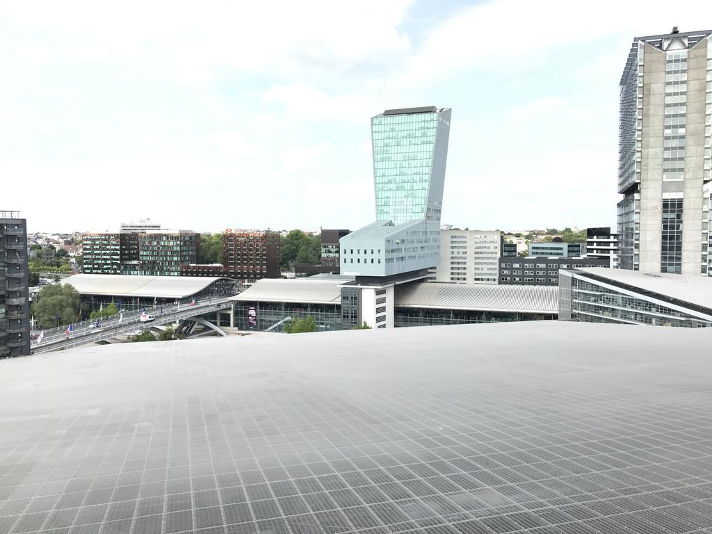 Smart Rent Aparts Les Studiantes ليل المظهر الخارجي الصورة