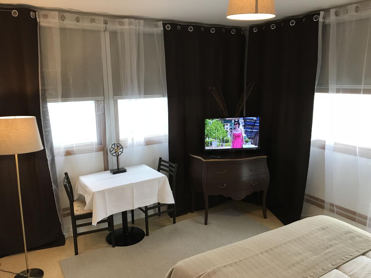 Smart Rent Aparts Les Studiantes ليل المظهر الخارجي الصورة