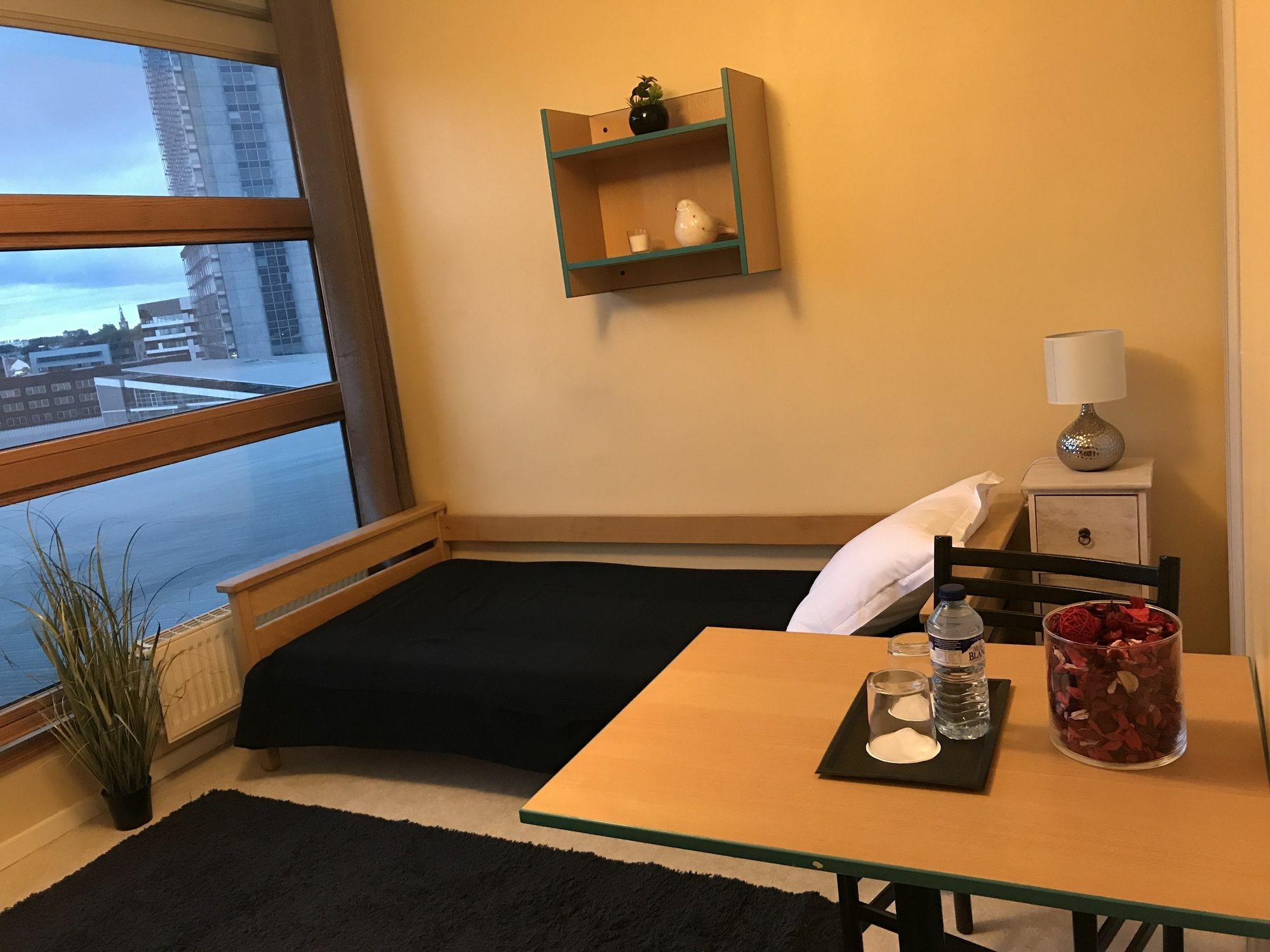 Smart Rent Aparts Les Studiantes ليل المظهر الخارجي الصورة