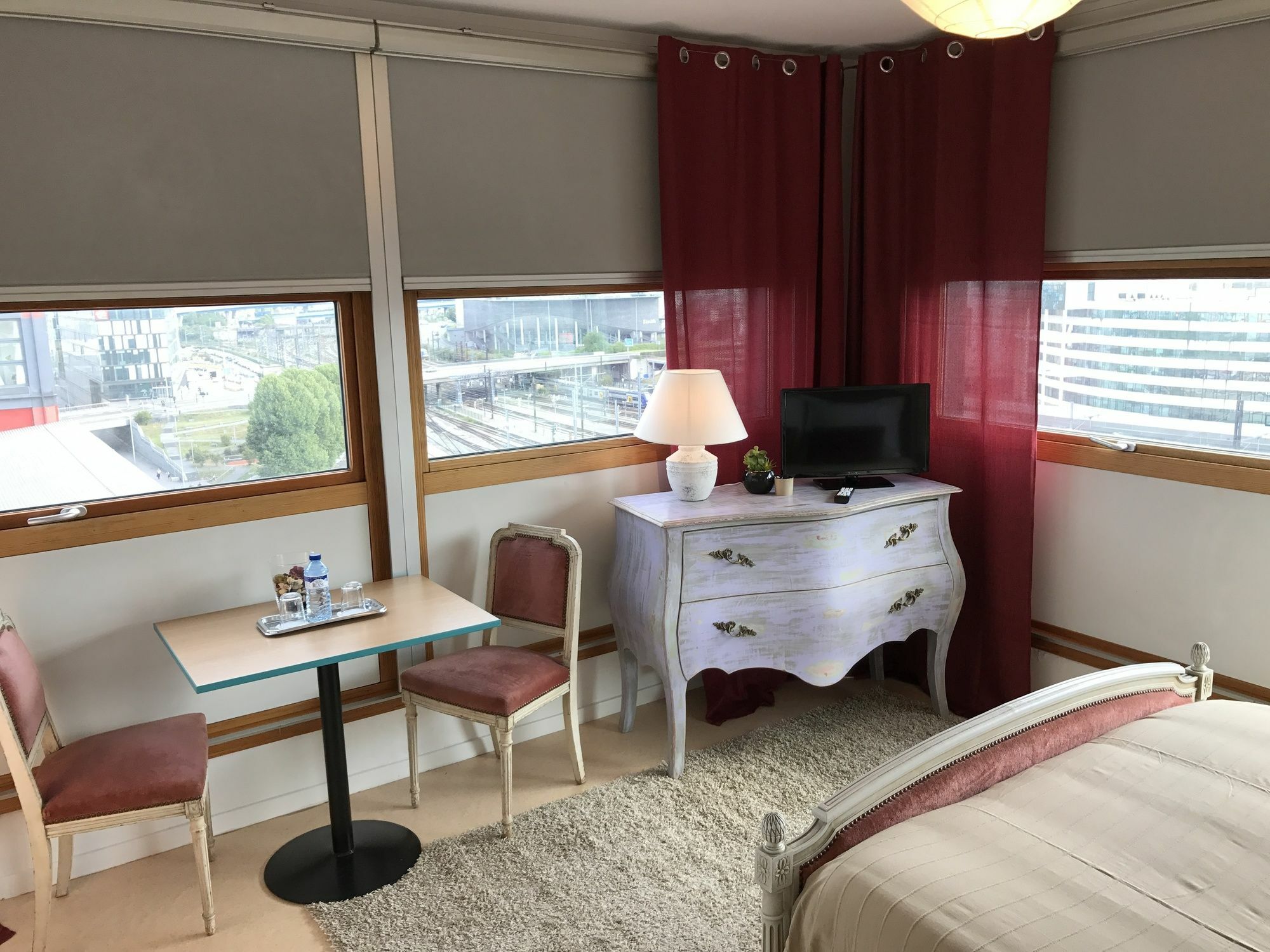Smart Rent Aparts Les Studiantes ليل المظهر الخارجي الصورة